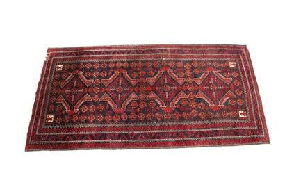 Hand stitched antique style rug 37"w x 72"l