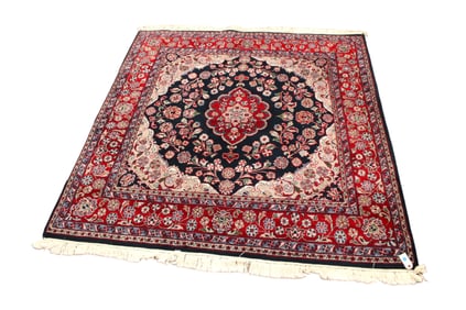 Hand stitched antique style rug 6'x6' square