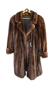 Beautiful long brown mink fur coat, in good condition, approximately size medium