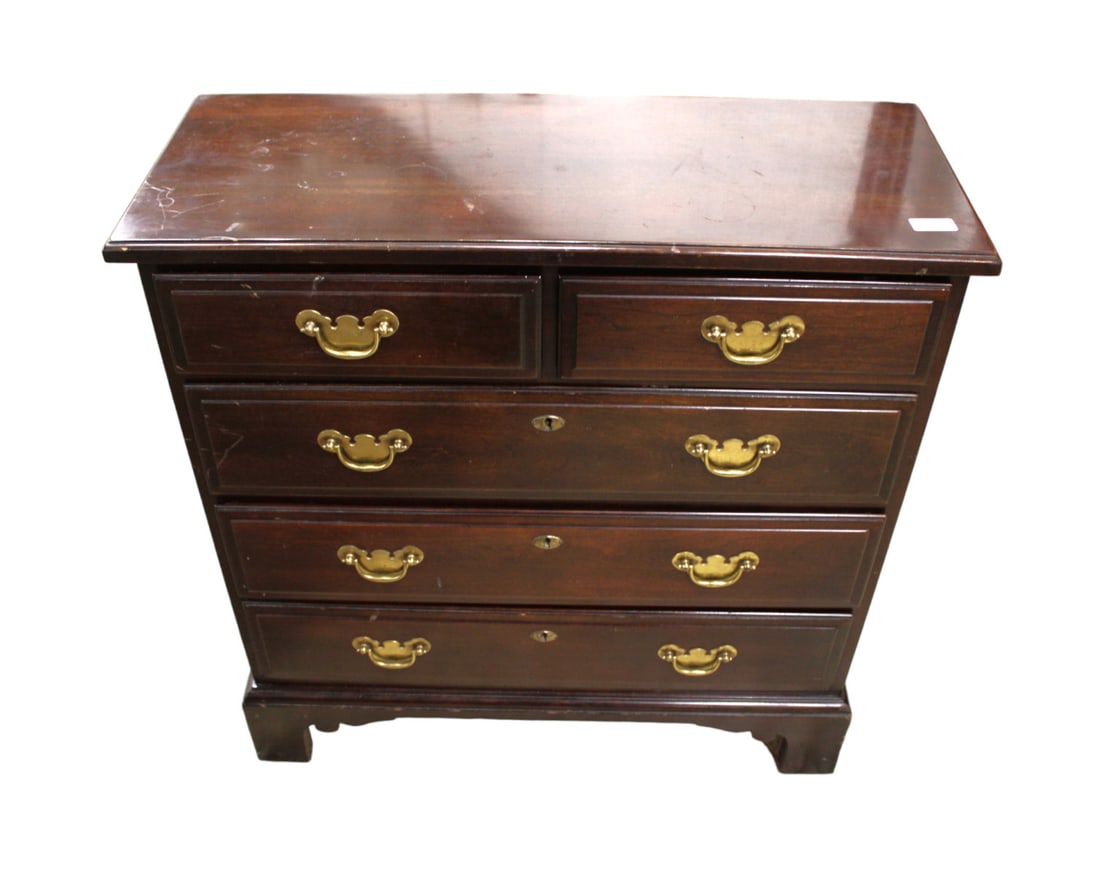 Vintage Statton Furniture solid mahogany 2 over 3 petite chest (1 of 7)