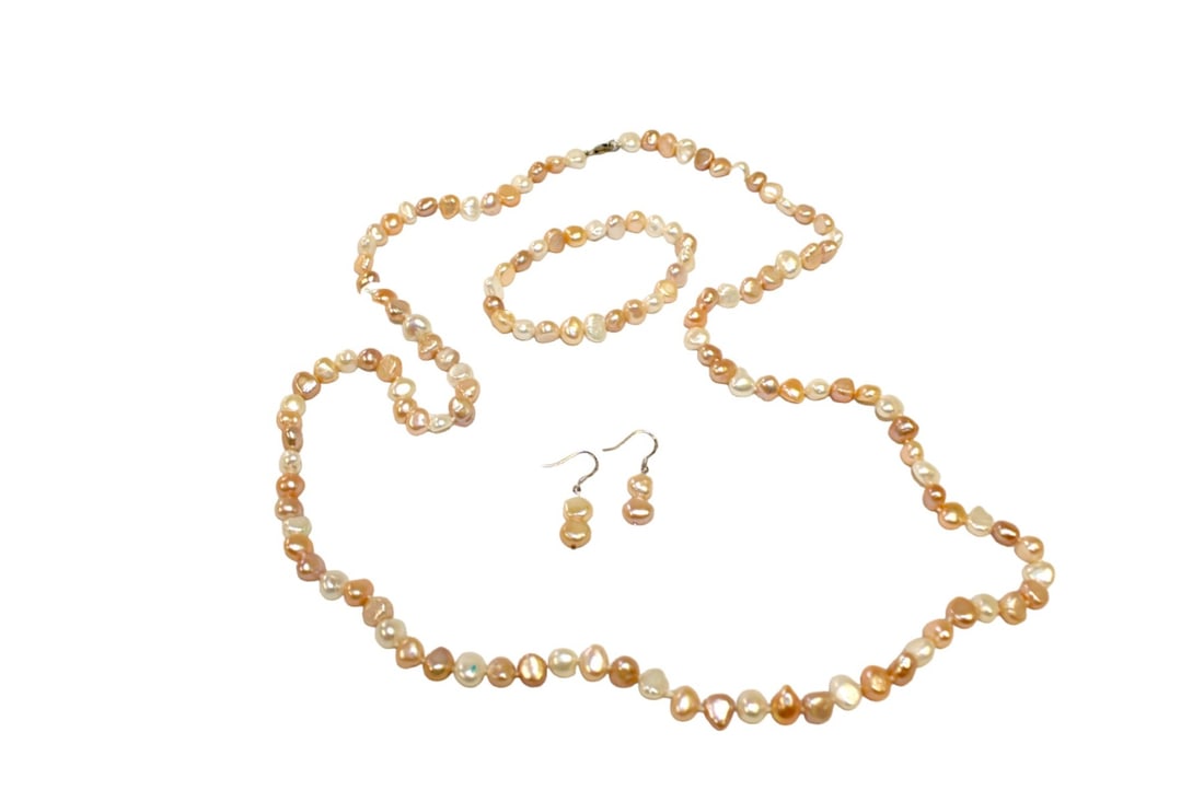 Tri color set: 34 inch necklace, bracelet and earrings with peach, pink, white cultured fresh: 3 piece set tri color peach, pink, white cultured fresh water pearls with sterling clasp, 34" necklace, bracelet and earrings