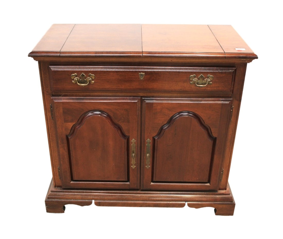 American Drew cherry flip top server (1 of 7)