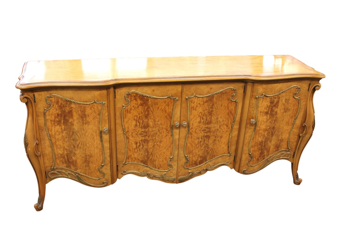 Vintage burl mahogany and maple  buffet (1 of 6)