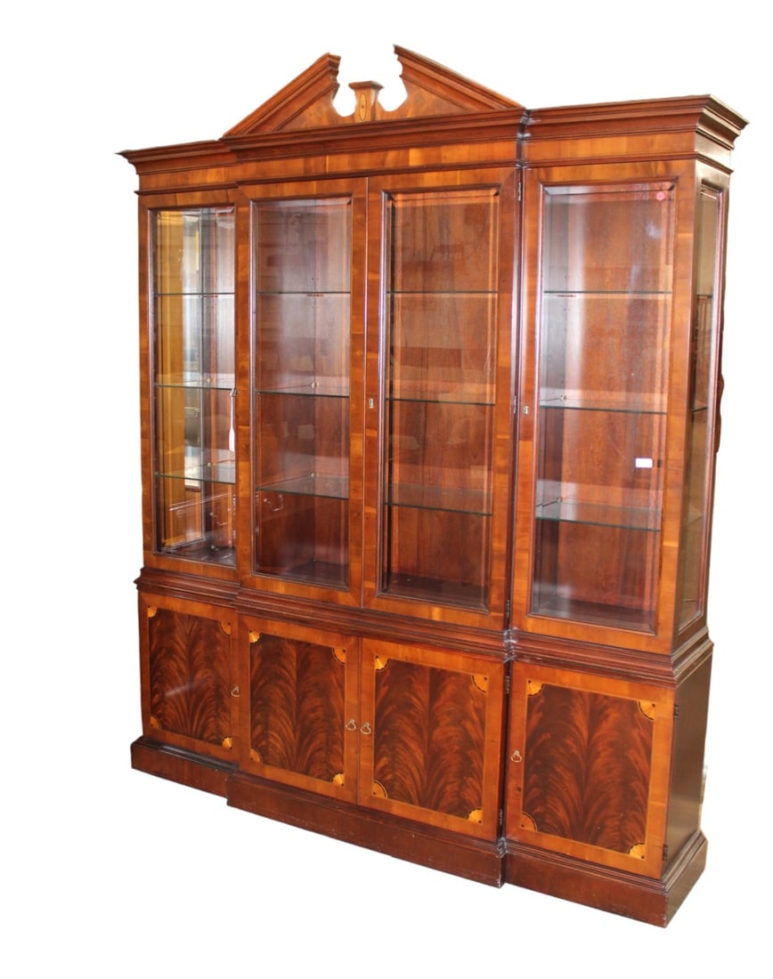 Beautiful Hekman Furniture inlaid china cabinet (2pc) (1 of 7)