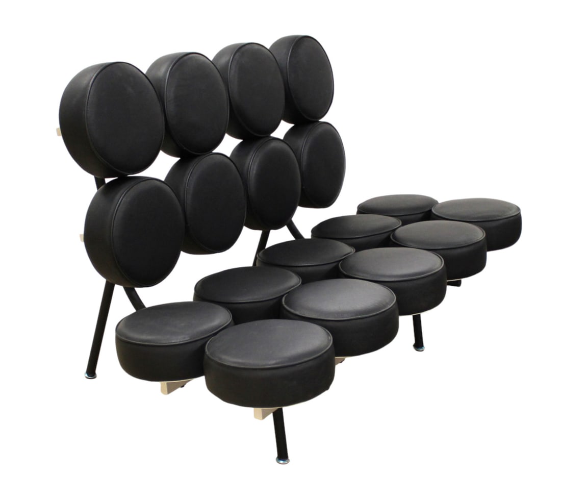 Modern lollypop style settee (1 of 9)