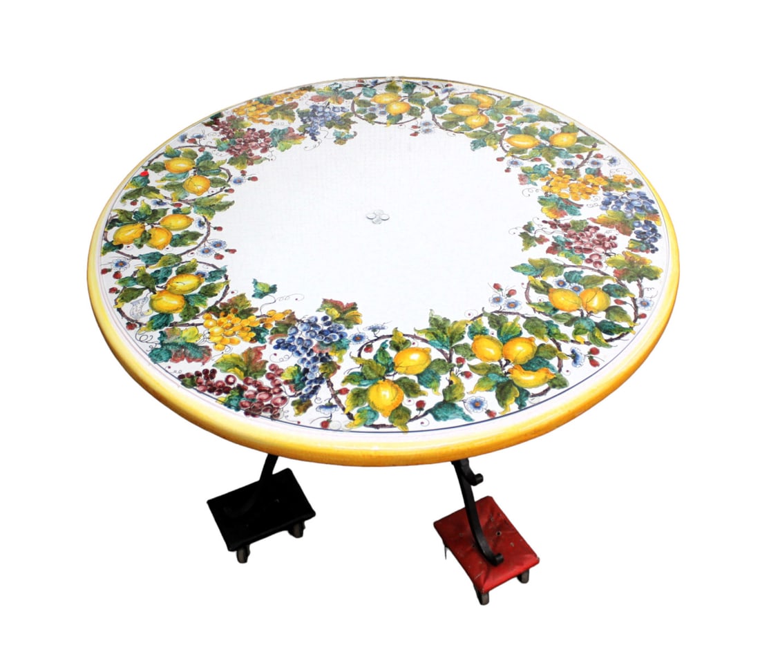 Quality Italian Lava 48" round table - Indoor / Outdoor (1 of 7)