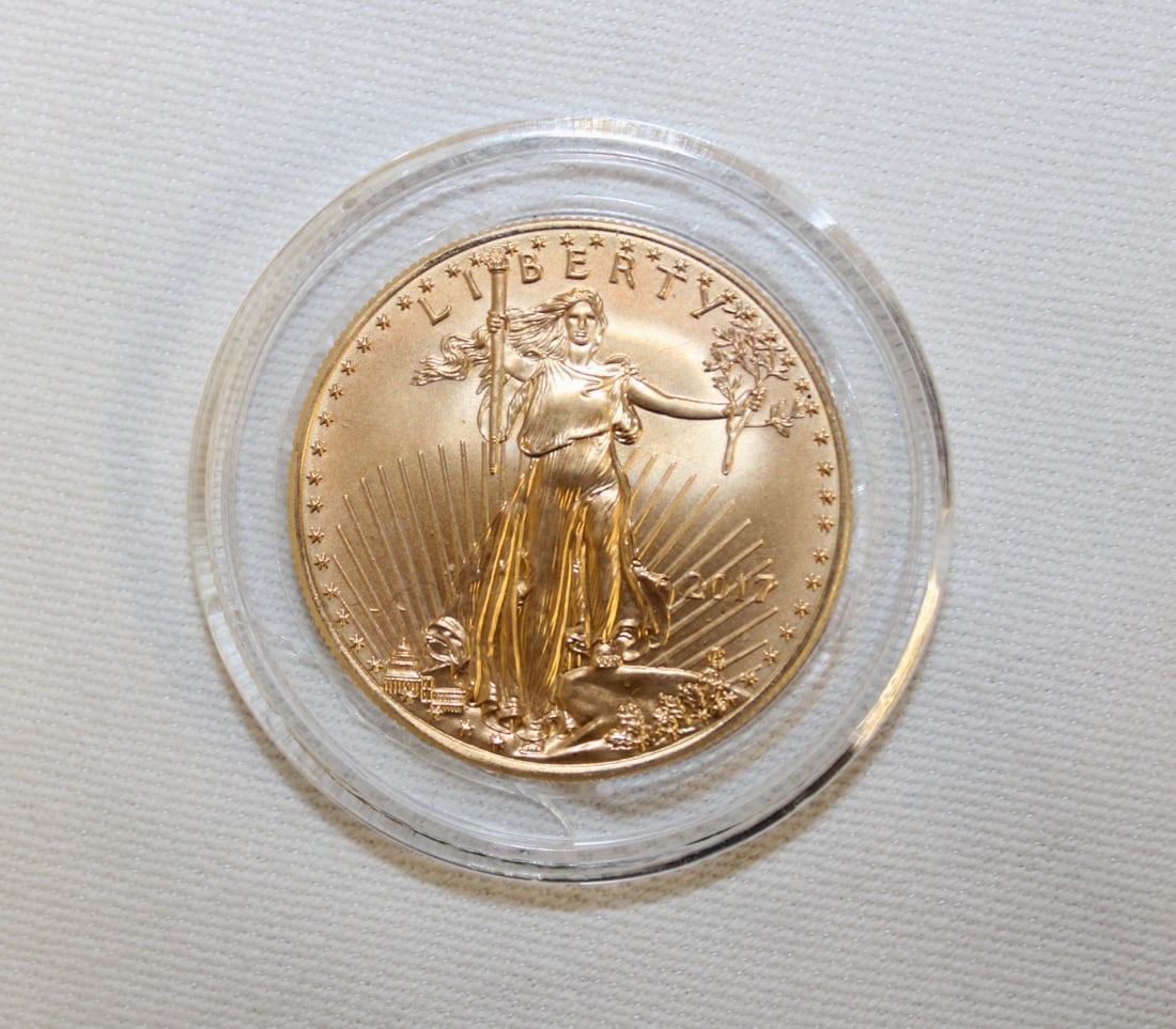 US $50 GOLD american eagle coin dated 2017 one ounce gold (1 of 2)