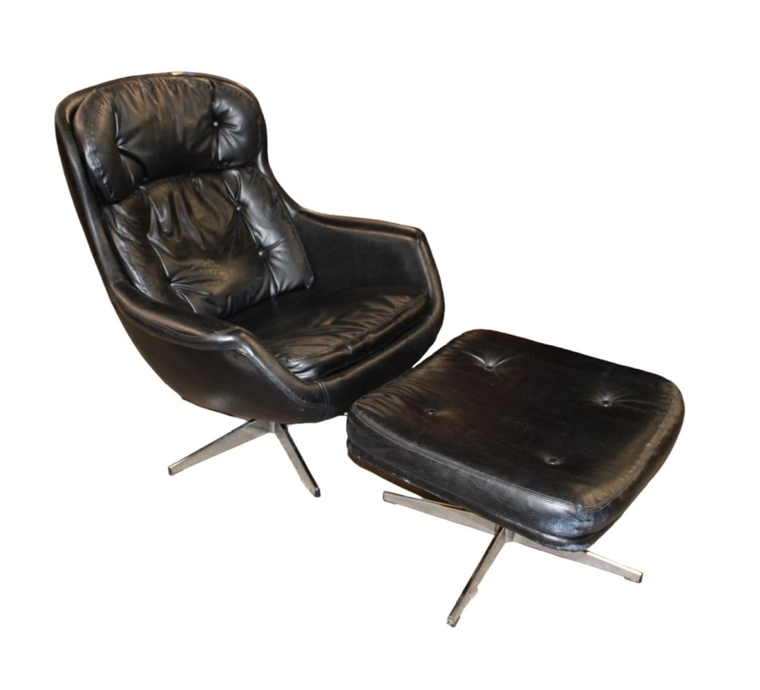 Mid C. Selig Imperial 2pc leather rocker swivel chair & ottoman: Mid Century Selig Imperial two piece black leather rocking and swiveling chair with match ottoman. Structurally sound and in good condition, no noticeable issues seen. Chair 37"h x 33"w x 37"d Seat he