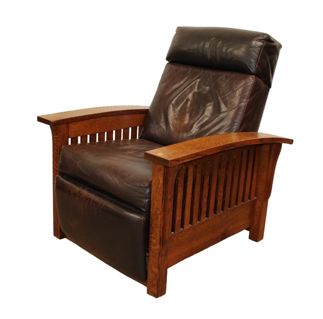 Mission oak leather recliner in the manner of Stickley: Mission oak leather recliner in the manner of Stickley. Leather has patina. Original finish. Structurally sound and in good condition. No noticeable issues. 42"h x 34"w x 38"d, seat height 20"