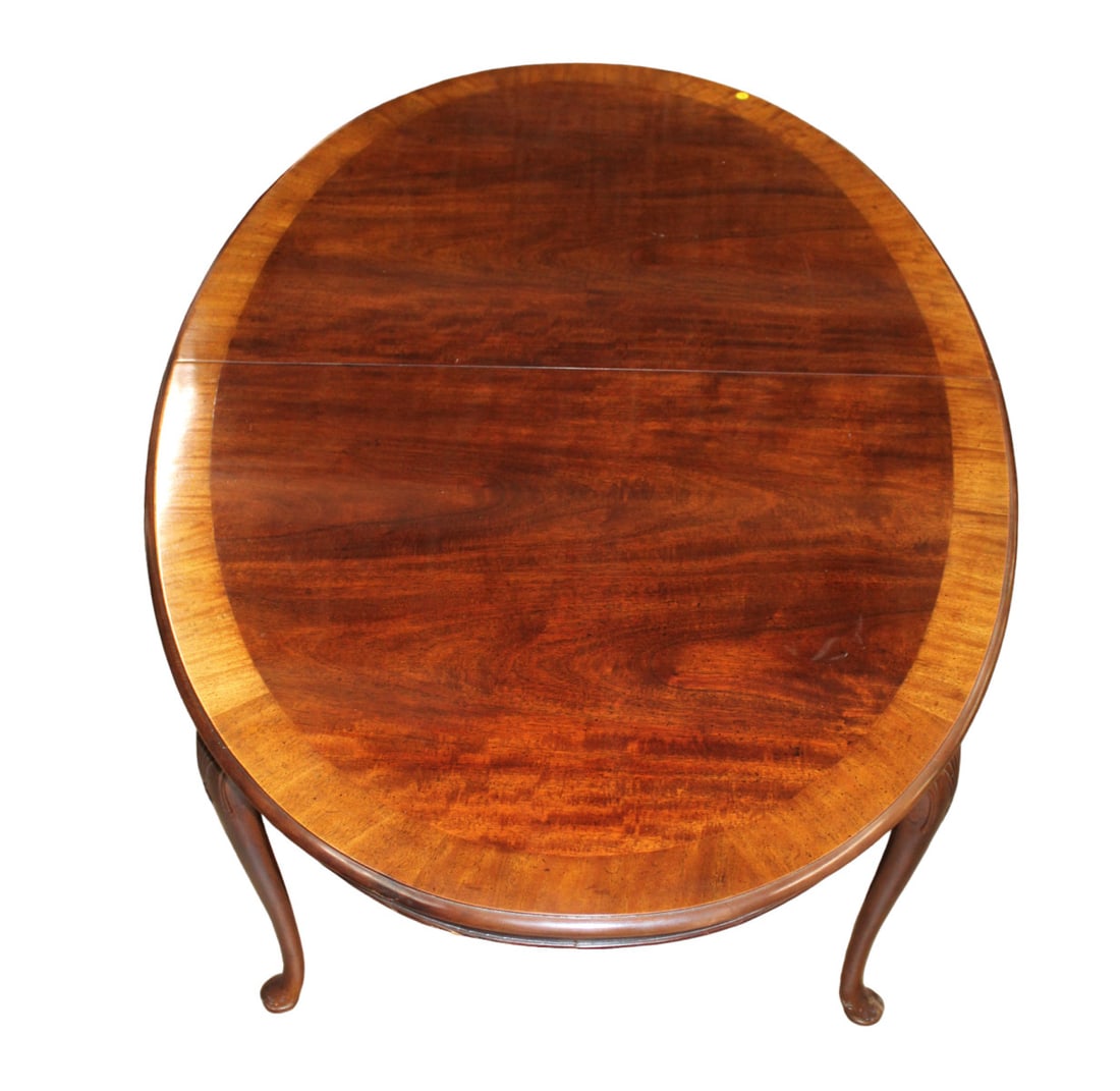 Henredon oval burl mahogany & banded dining  table (1 of 6)
