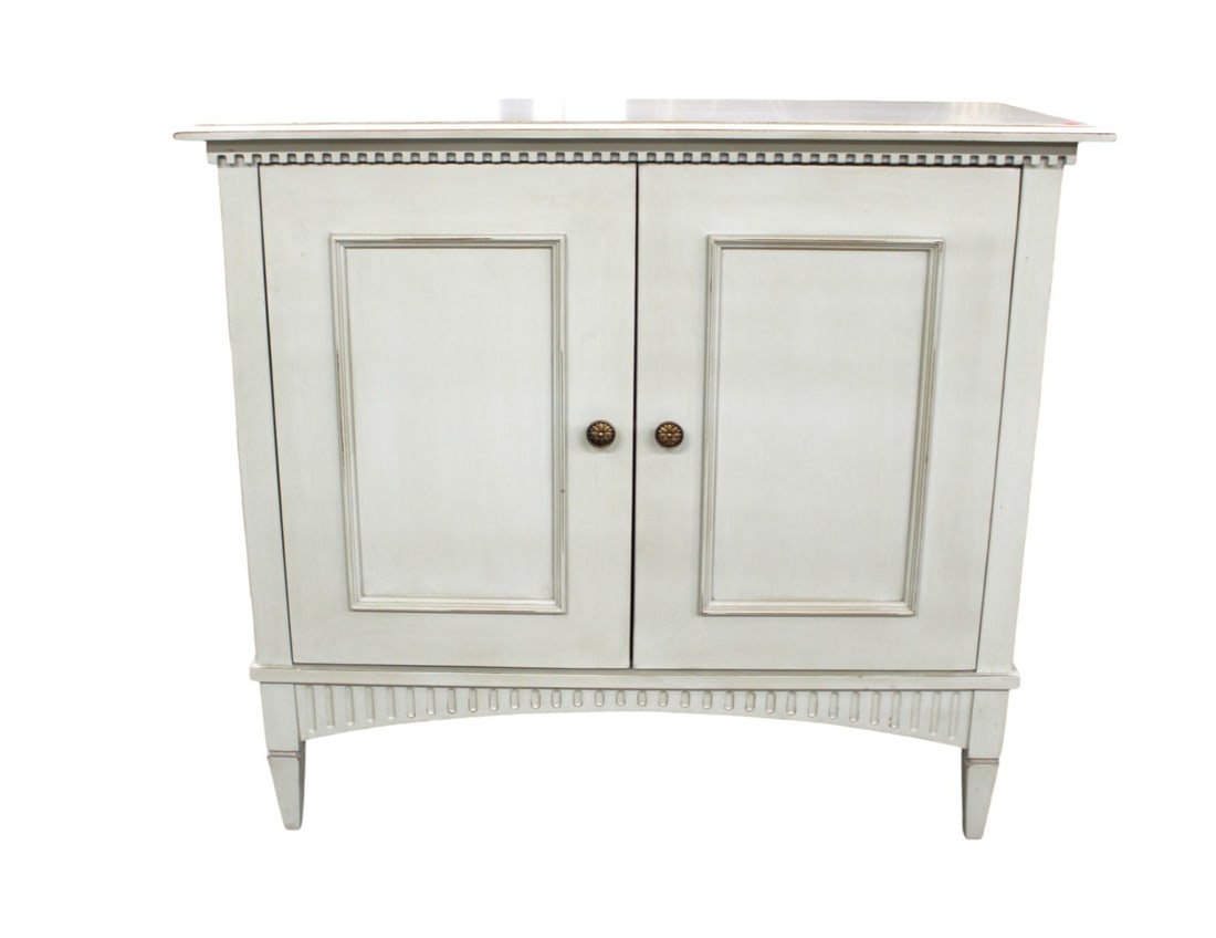 New Alden Parks Barclay country server - seafoam blue: New Alden Parks Barclay country 2 door server in the seafoam blue. Structurally sound and in good condition, no noticeable issues. 39"h x 44"l x 18"d