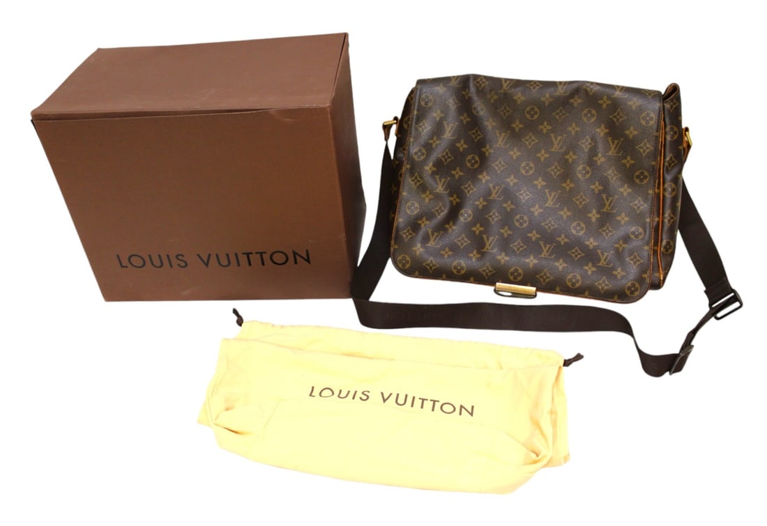 Authentic Louis Vuitton Messenger Bag with dust cover and box #CA0055 (1 of 20)