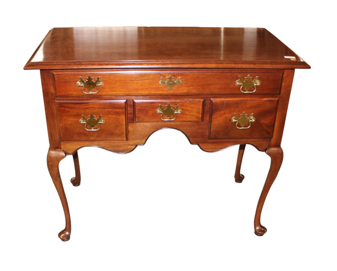 Beautiful Hickory Chair queen anne low boy chest, solid mahogany (1 of 6)