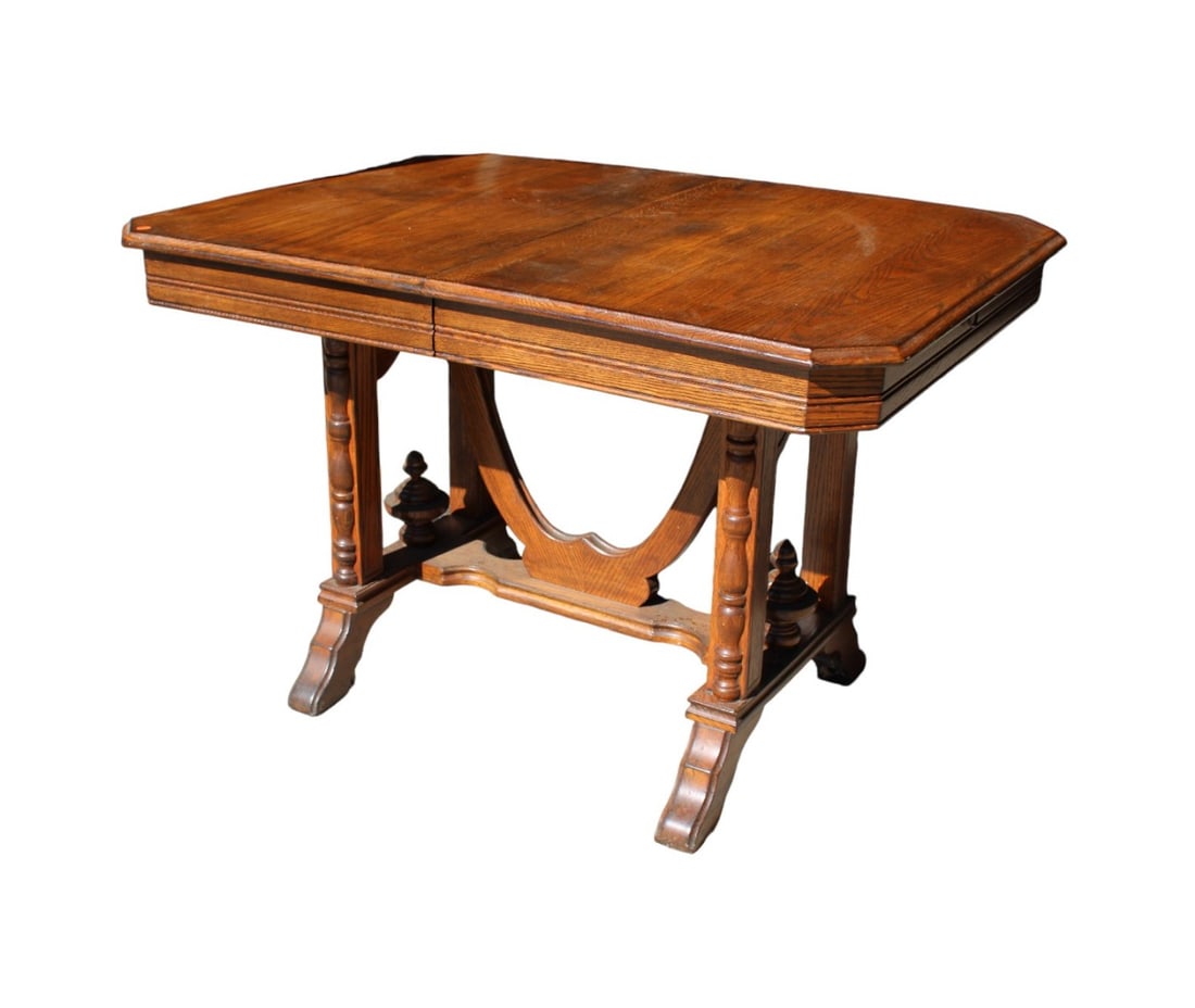 Vintage oak breakfast table, self storing pop up 14" leaf. Nice size (1 of 7)