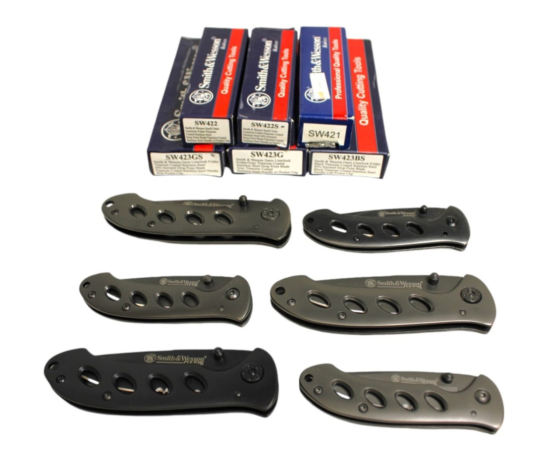 6 Smith & Wesson Oasis Knives, SW423BS, SW423GS, SW423G, SW422S, SW421, SW422 (1 of 8)