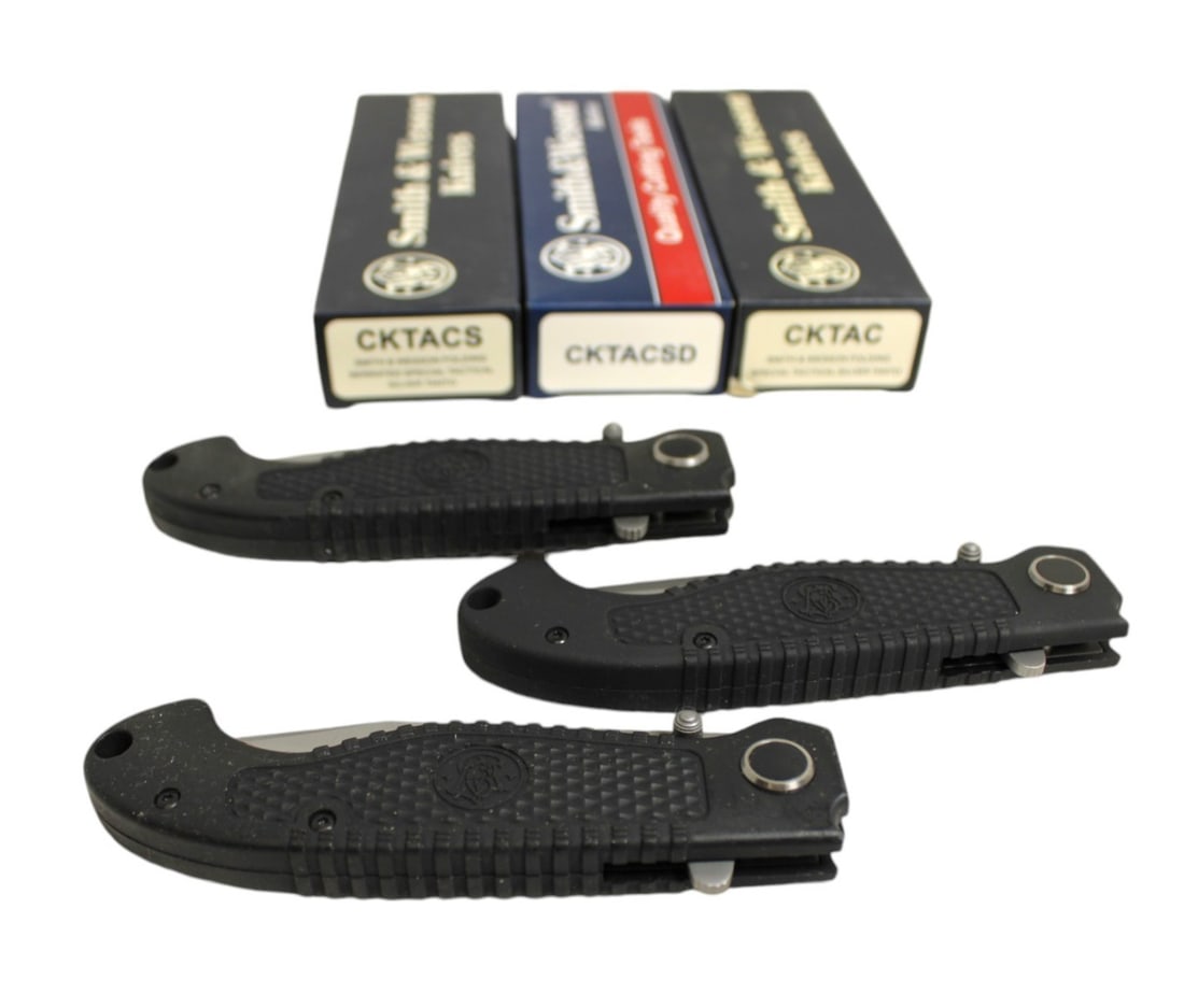3 Smith & Wesson Knives Special Tactical, CKTACS, CKTAX, CKTACSD (1 of 6)