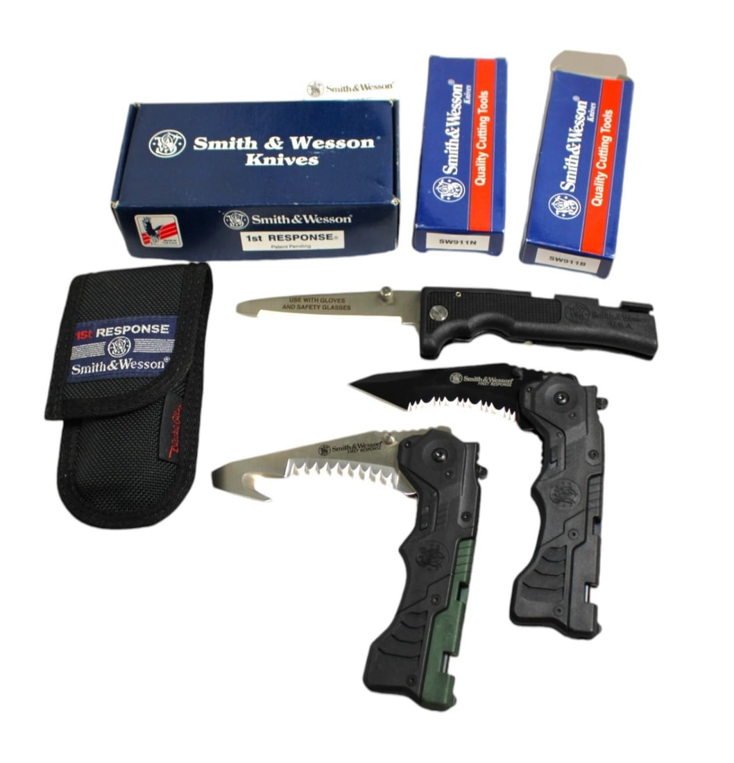 3 Smith & Wesson Knives, 911 utility first responder, SW911B, SW911N (1 of 5)