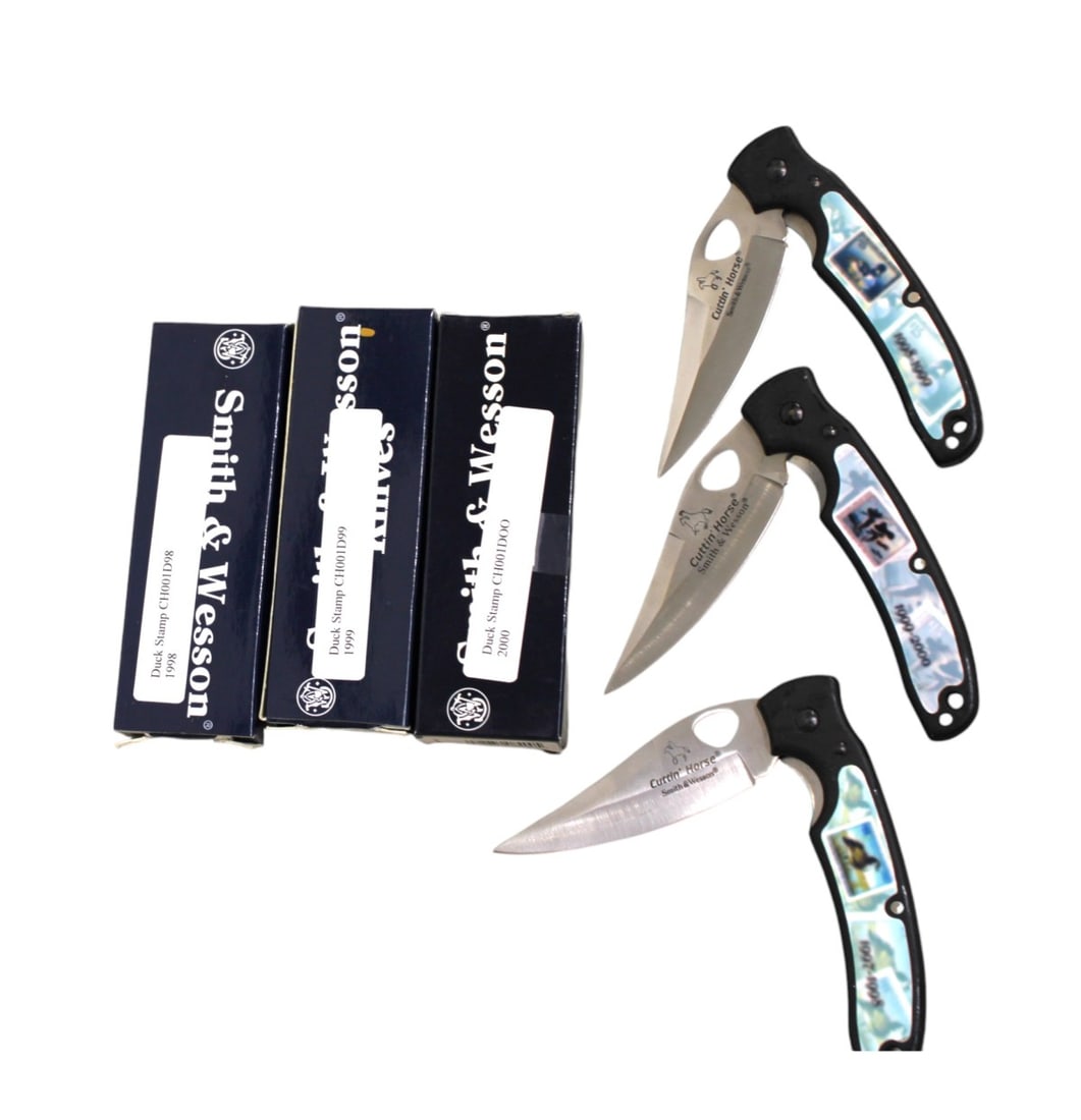3 Smith & Wesson Knives, CH001D99, CH001D98, CH001D00, 1998, 1999, 2000 (sticky) (1 of 2)
