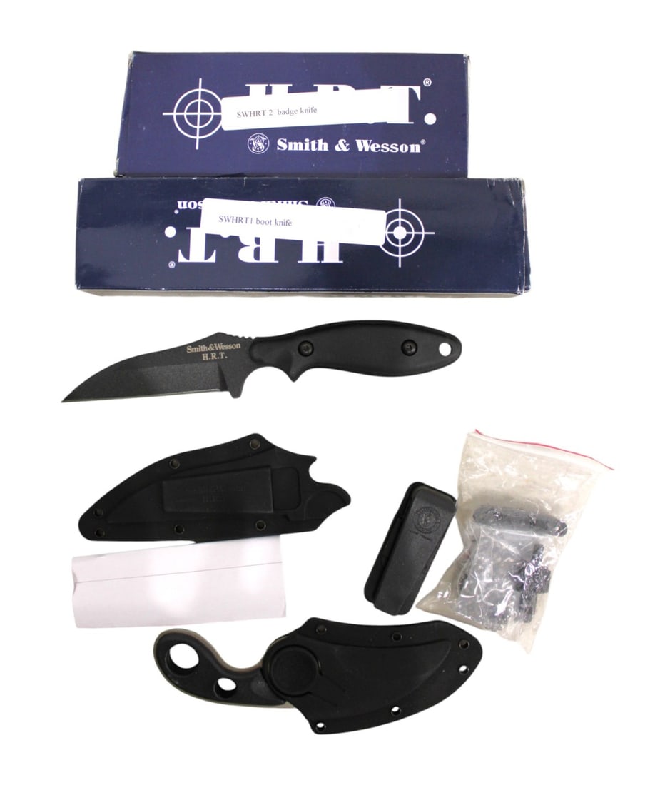 2 Smith & Wesson Knives, SWHRT1, SWHRT2 (1 of 2)