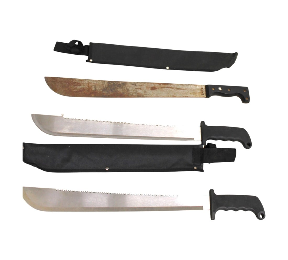 3 machetes: 3 machetes