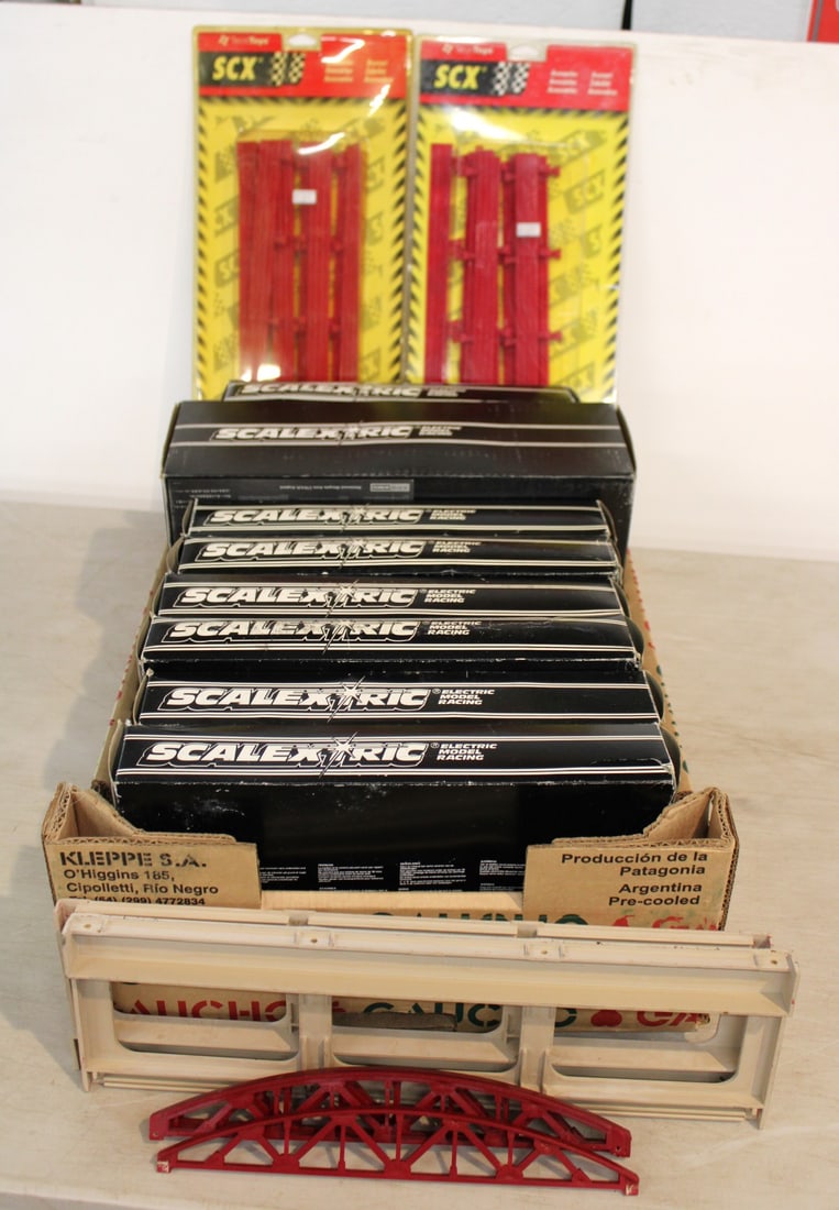 arge selection of slot car track accessories Scalextric, guard rails and other, some in original box: Large selection of slot car track accessories Scalextric, guard rails and other, some in original boxes