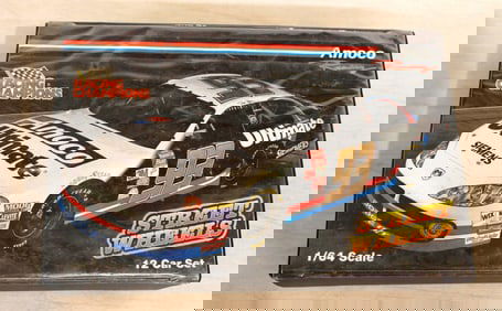 Racing Champions 1/64 Amoco Street Wheels Case with 23 assorted cars