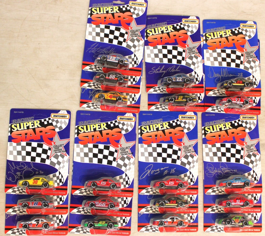 19 Matchbox cars in unopened original packages (1 of 4)