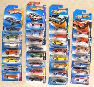 30 Hot Wheels mixed series cars in unopened original packages