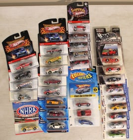 30 Hot Wheels mixed series cars in unopened original packages