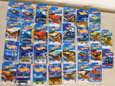 30 Hot Wheels mixed series cars in unopened original packages