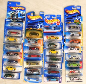 30 Hot Wheels mixed series cars in unopened original packages