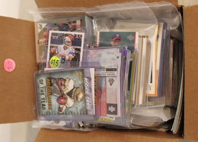 Assortment of mixed sports trading cards, football, baseball and others