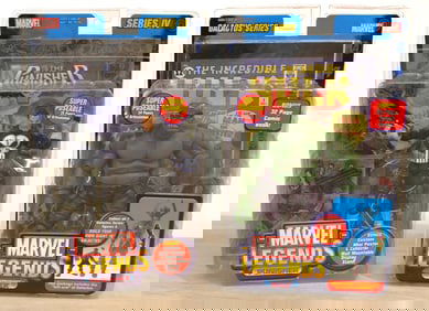 2 Action figures Spiderman and Hulk in original package with comics