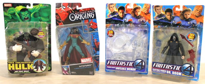 4 Action figures, Dr. Doom, Incredible Hulk, Mysterio, Invisible Woman