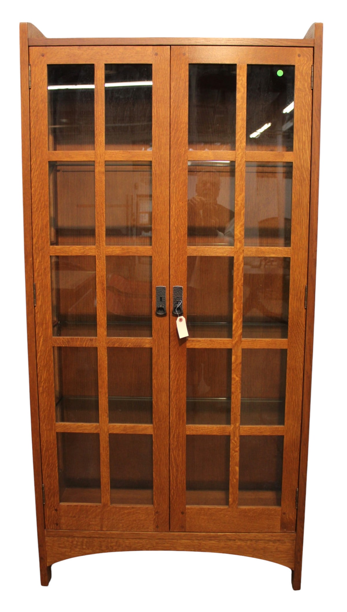 Stickley mission oak 40 pane china cabinet with key: Stickley mission oak 40 pane 2 door china cabinet with key, 4 glass shelves, lighted, mortise sides, structurally sound, good condition, original finish. 78.5"h x 39"w x 15"d