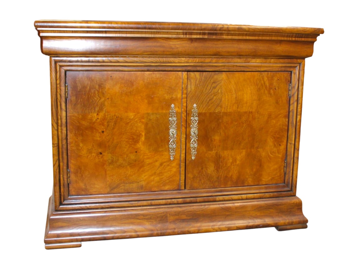 Henredon burl walnut server - nice model!: Henredon burl walnut 2 door 2 drawer server, nice model with side drawers that expands serving work top area, like new interior with tags, structurally sound and in good condition one issue missing on