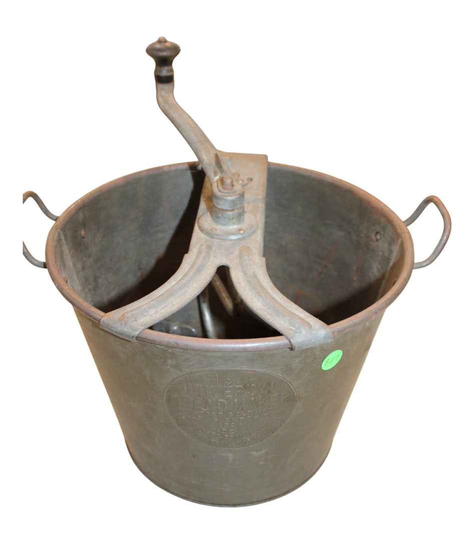 Antique Universal #4 bread maker.: Antique Universal #4 bread maker. 12"h x 12" diameter