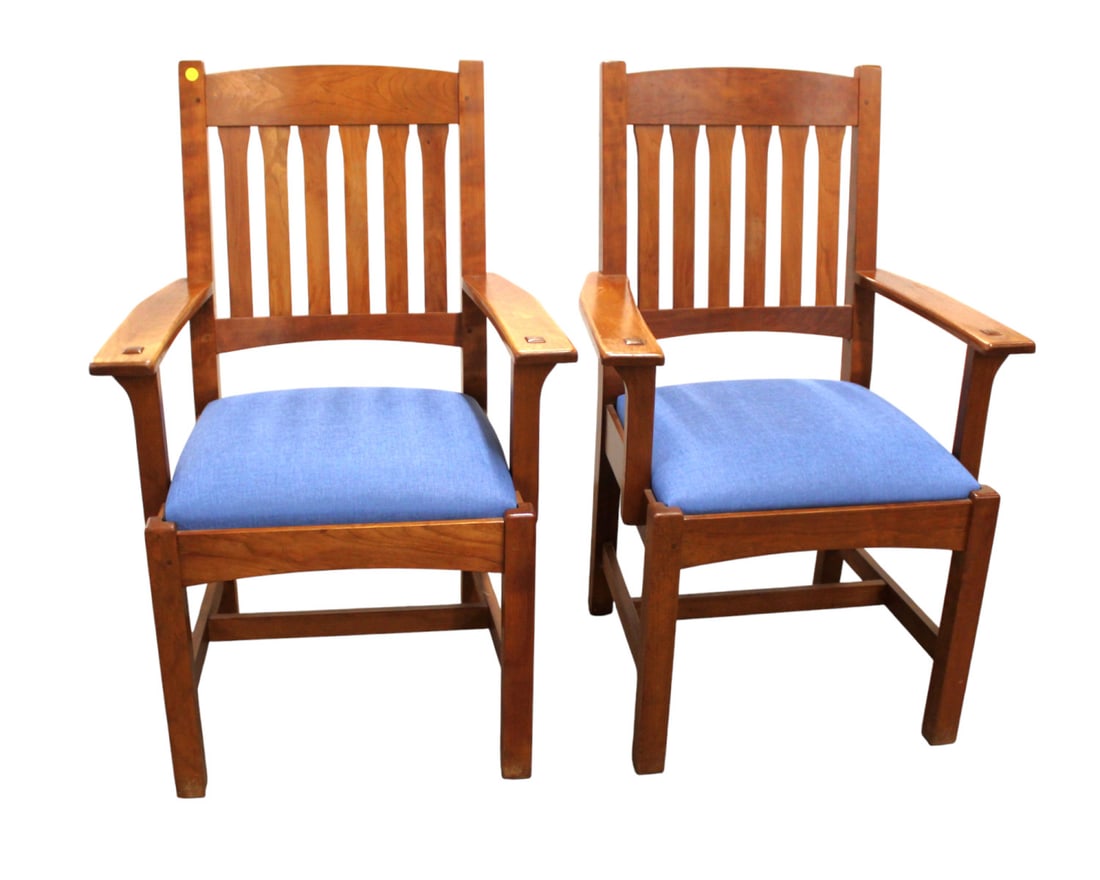 Stickley pair mission arts & crafts cherry arm chairs (1 of 8)