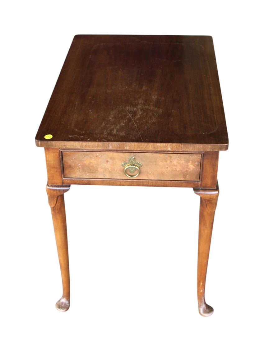 Vintage Baker Furniture queen anne accent table (1 of 6)