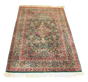 Vintage 6' x 4' hand stiched area rug carpet