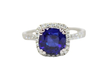 Beautiful 2.2ct sapphire & .5ct diamond 14kt white gold ring in fancy lighted gift box approx. 8.25