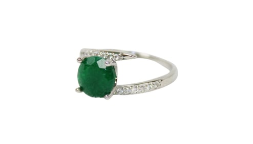 Natural 2.0ct emerald bypass style sterling silver ring, 7