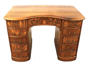 Antique quartersawn oak solid top kneehole desk - 11 drawer