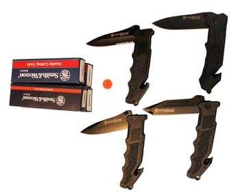 4 Smith & Wesson border guard knives in boxes swbg2t, swbg1, swbg3, swbg1s