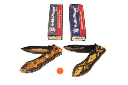 2 Smith & Wesson border guard knives prototypes with rattle snack covers spectbcs swbgb