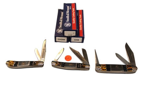 3 Smith & Wesson etched pocket knives: texas star, jockey, barrel rider CH8 CH297 CH294 with boxes
