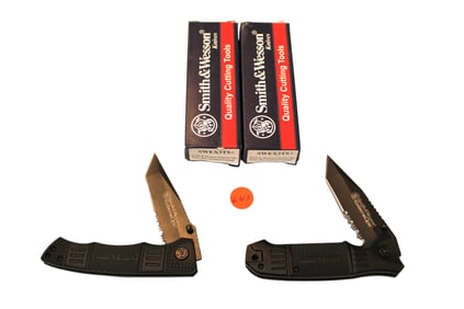 2 Smith & Wesson 1st production run knives with boxes swex3ts swex2ts