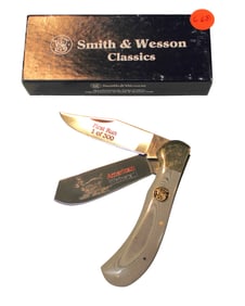 Smith & Wesson knife #702 saddle horn 1st run production 214/300 with box