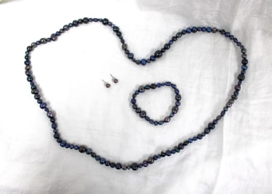 3 piece peacock pearl necklace, bracelet and earrings