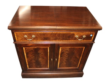 Beautiful Stickley burl and banded flip top server